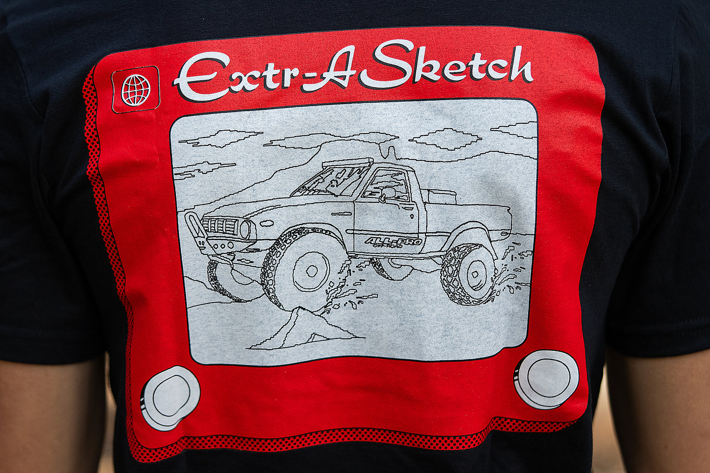 EXTR-A-SKETCH TEE